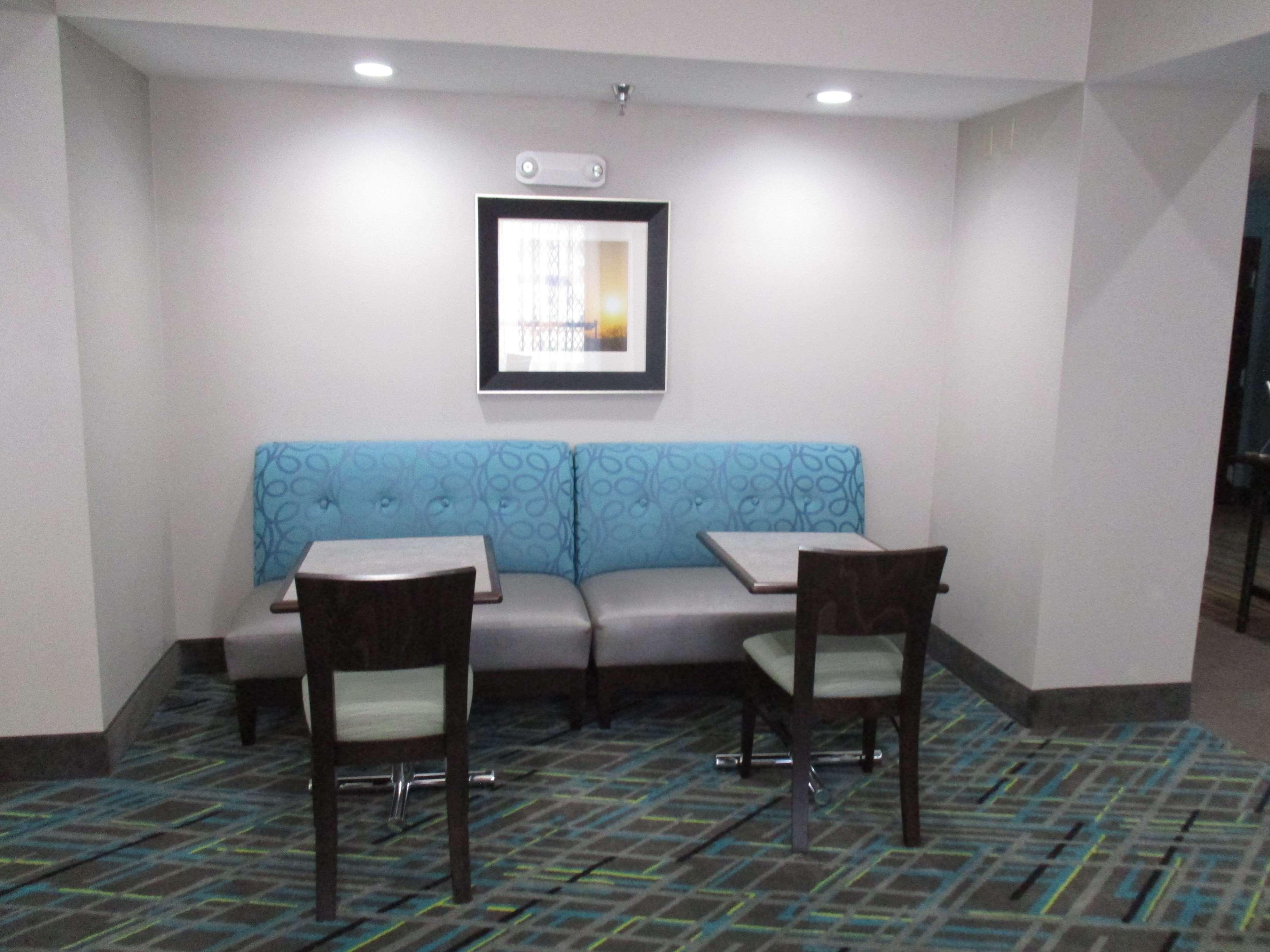 Best Western Golden Prairie Inn And Suites Сидни Экстерьер фото