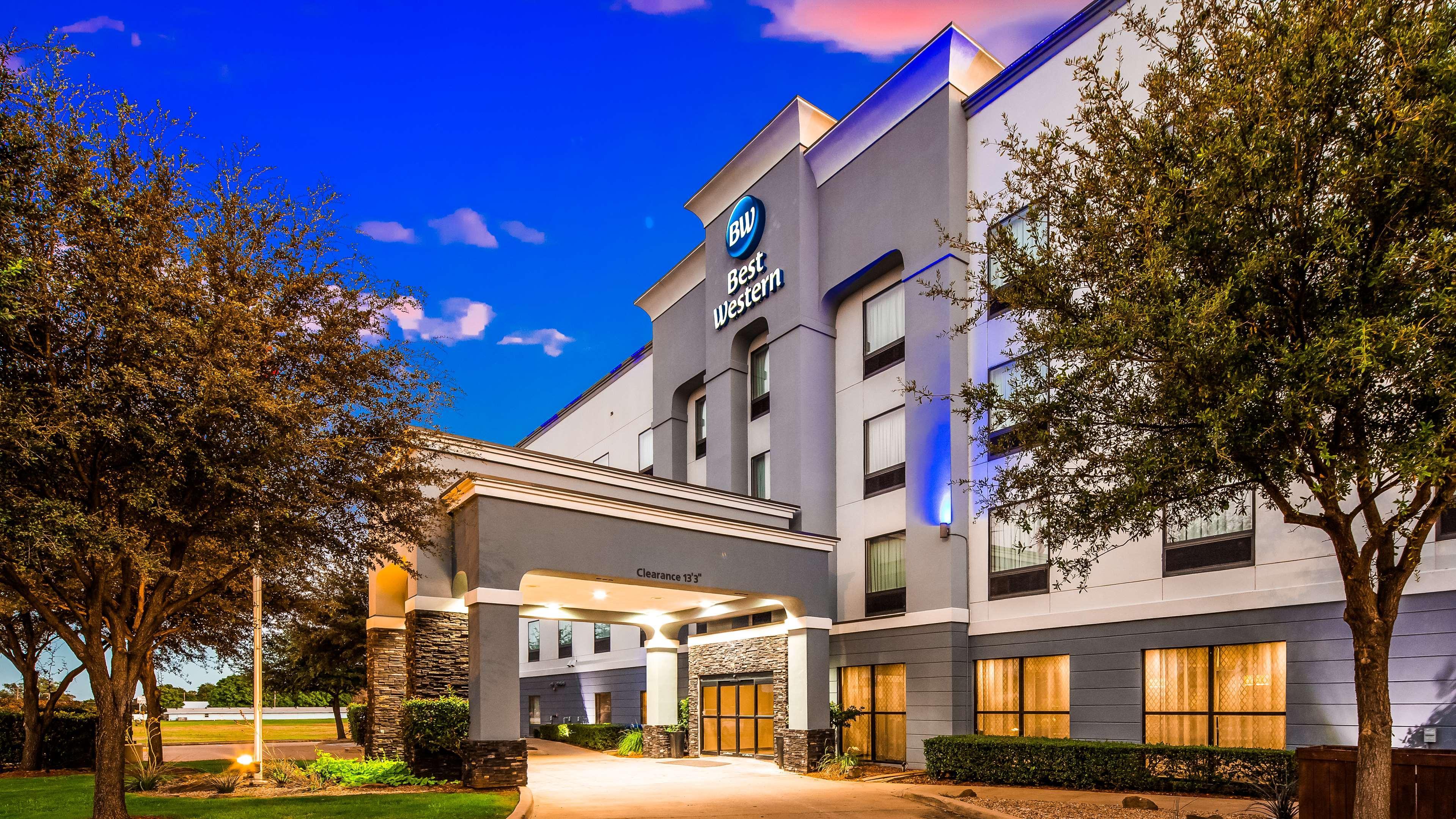 Best Western Golden Prairie Inn And Suites Сидни Экстерьер фото