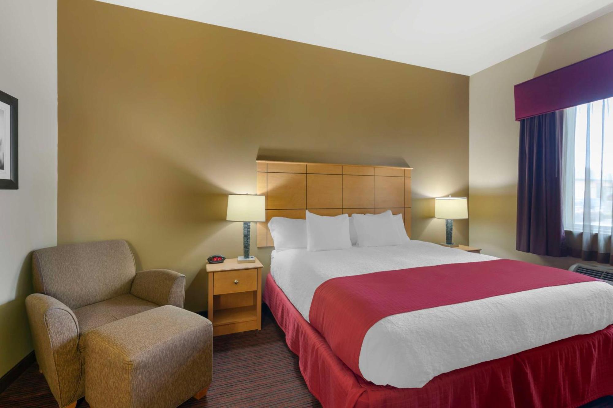 Best Western Golden Prairie Inn And Suites Сидни Экстерьер фото