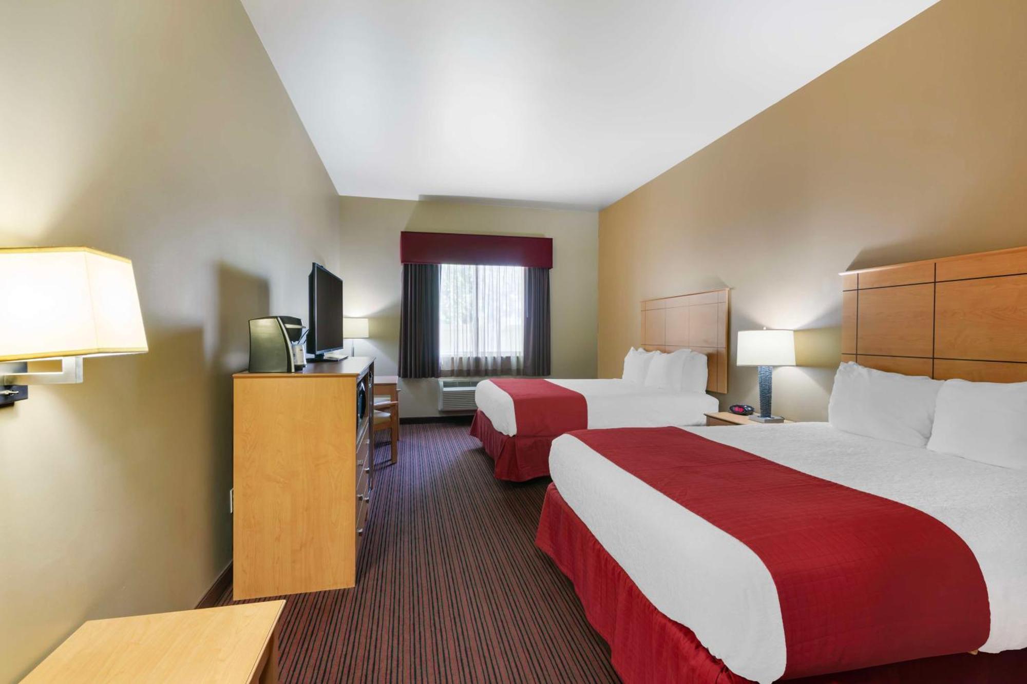 Best Western Golden Prairie Inn And Suites Сидни Экстерьер фото