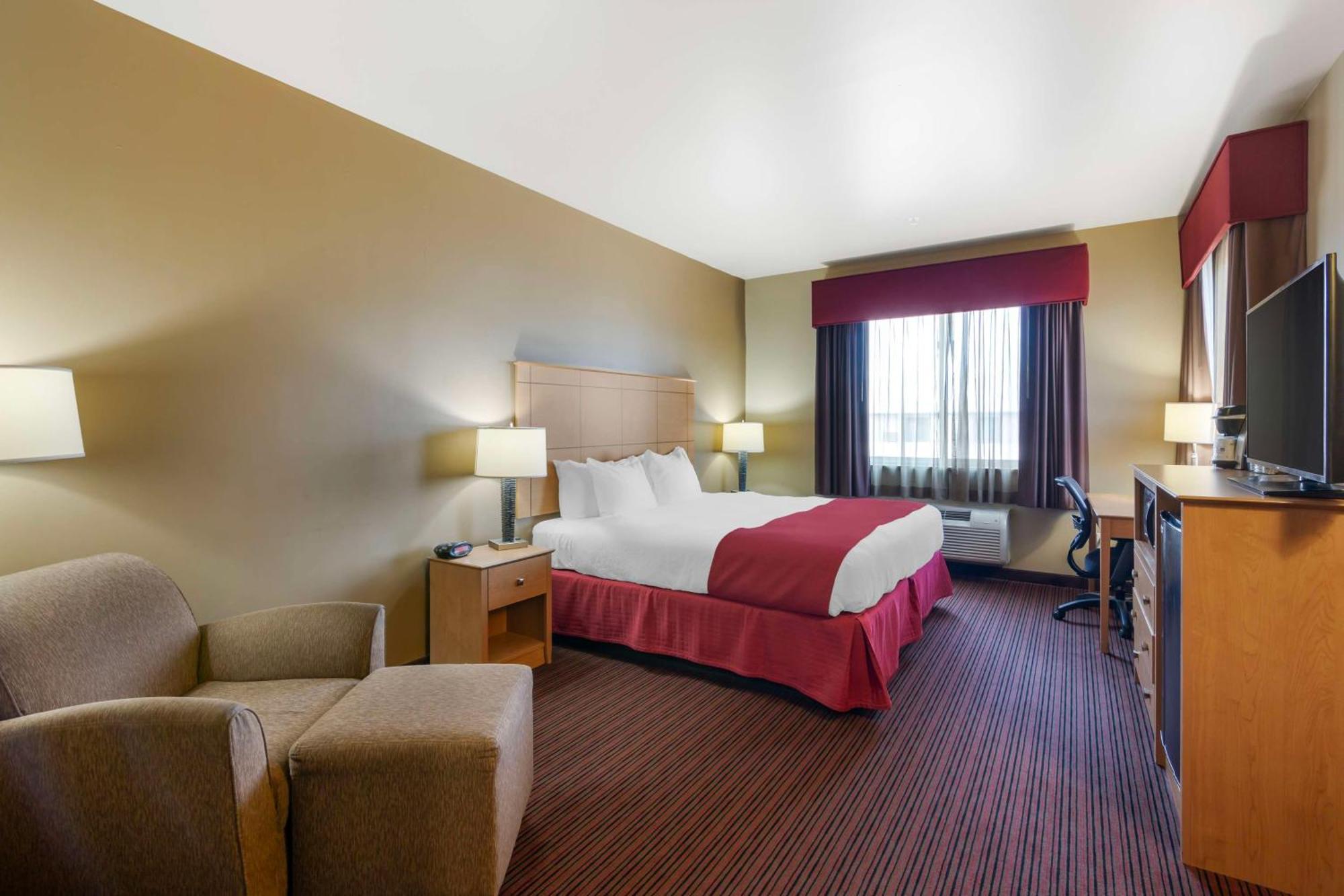 Best Western Golden Prairie Inn And Suites Сидни Экстерьер фото