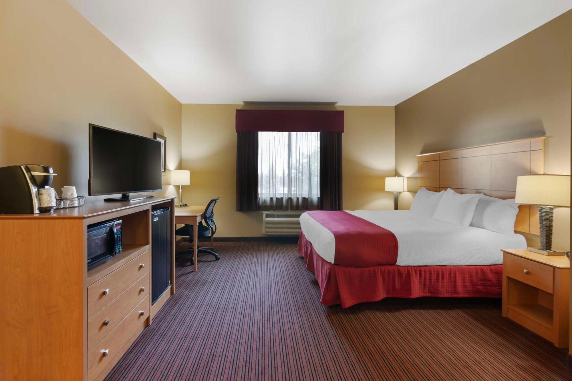 Best Western Golden Prairie Inn And Suites Сидни Экстерьер фото