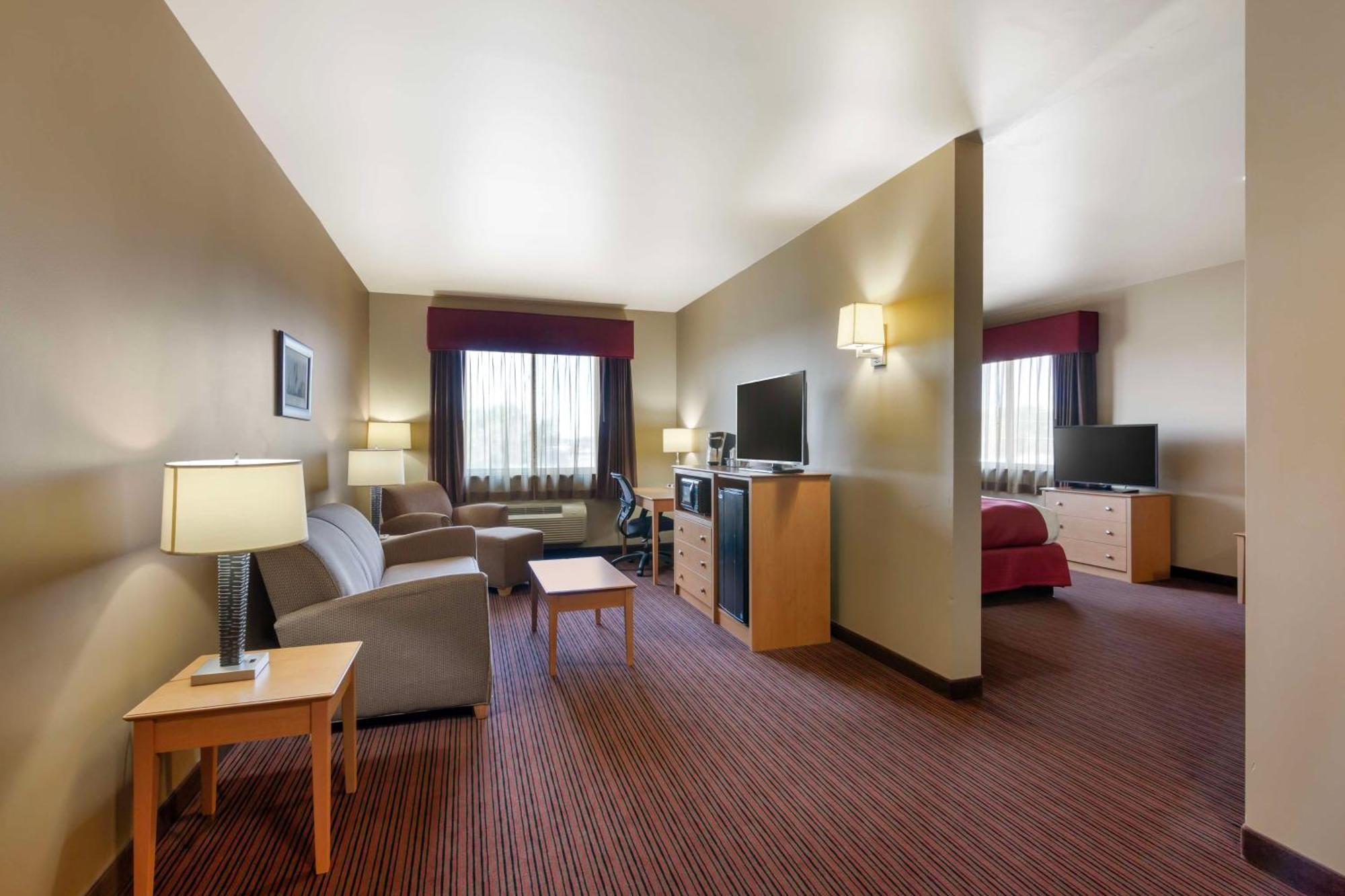 Best Western Golden Prairie Inn And Suites Сидни Экстерьер фото