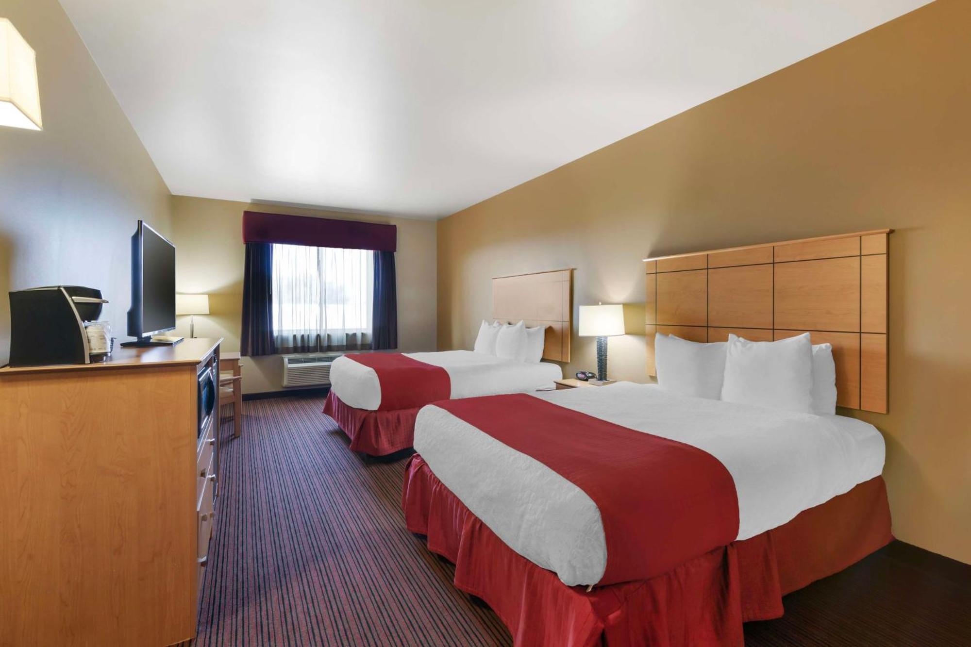Best Western Golden Prairie Inn And Suites Сидни Экстерьер фото