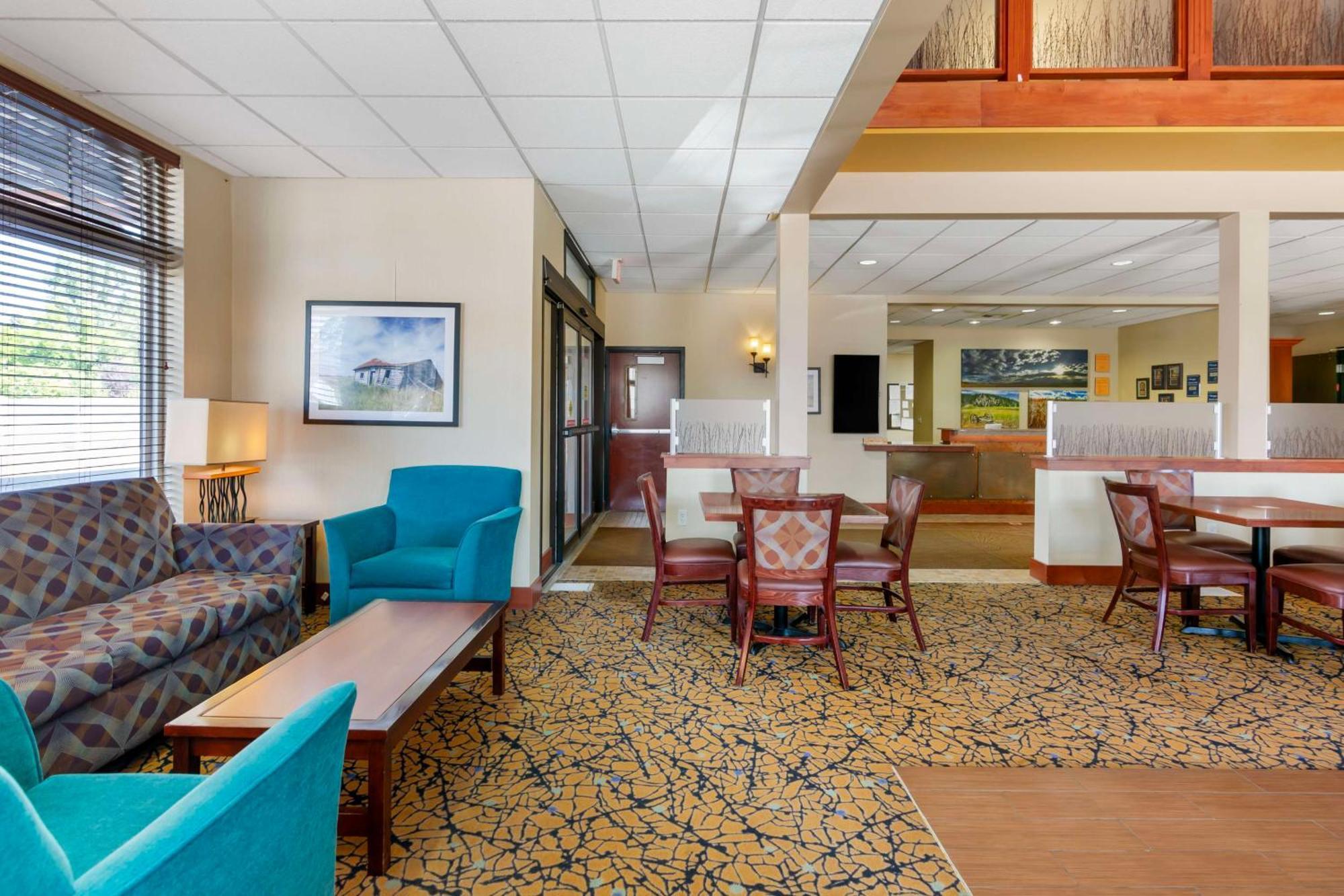 Best Western Golden Prairie Inn And Suites Сидни Экстерьер фото